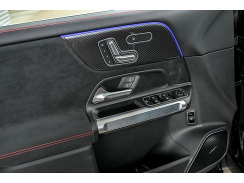 New 2026 Mercedes-Benz GLB 35 AMG 4MATIC image 5