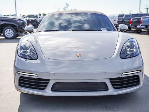 Used 2025 Porsche 718 Boxster image 2