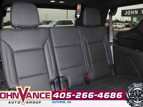 Used 2025 GMC Yukon Denali AWD/4WD image 22