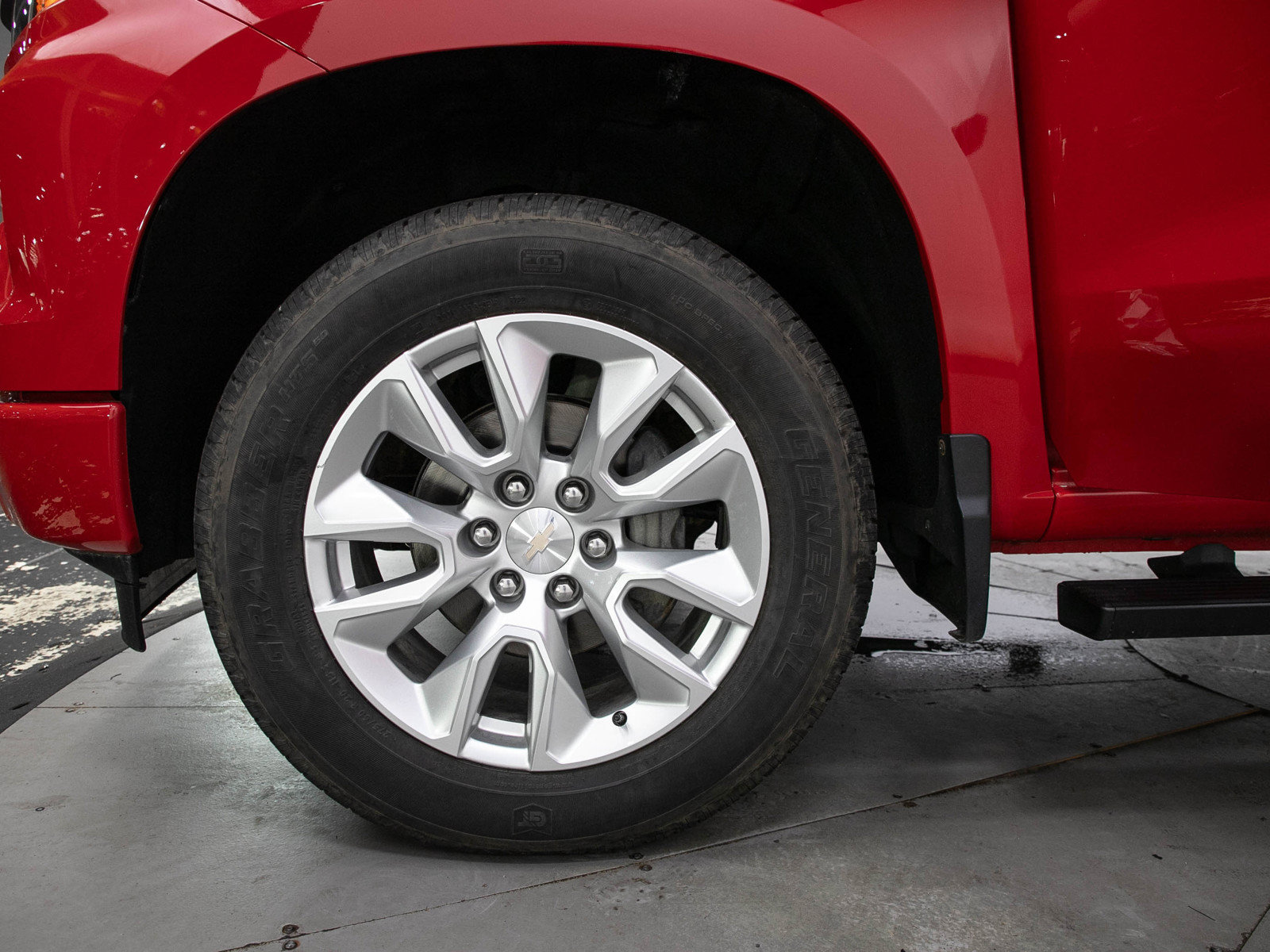 Used 2023 Chevrolet Silverado 1500 Custom AWD/4WD image 30