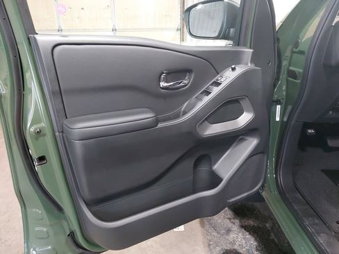 New 2026 Nissan Frontier SV w/ SV Convenience Package AWD/4WD image 27