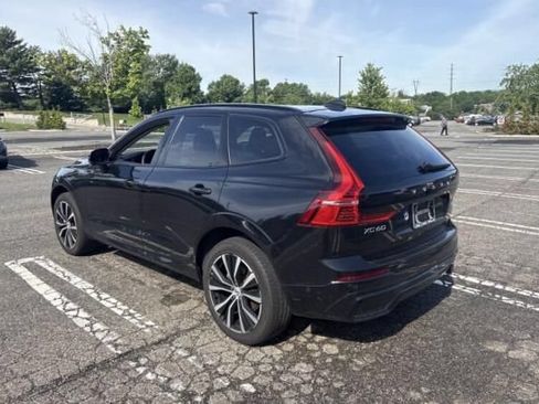 Used 2024 Volvo XC60 B5 Plus w/ Climate Package AWD/4WD image 3