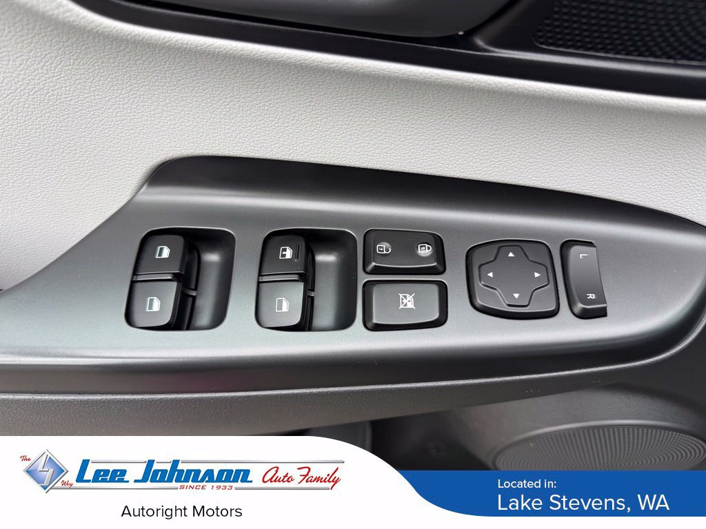 Used 2023 Hyundai Kona SE AWD/4WD image 30