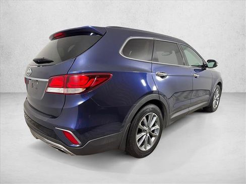 Used 2017 Hyundai Santa Fe SE w/ SE Premium Package 02 FWD image 3