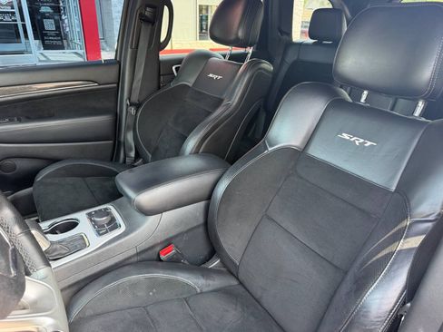 Used 2018 Jeep Grand Cherokee SRT w/ Trailer Tow Group IV AWD/4WD image 11