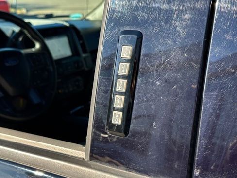 Used 2018 Ford F150 XLT w/ Equipment Group 302A Luxury image 11