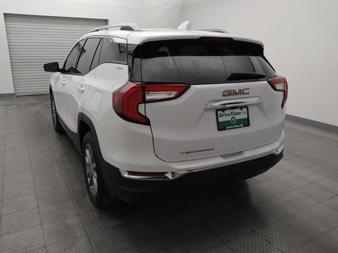 Used 2024 GMC Terrain SLT FWD image 6