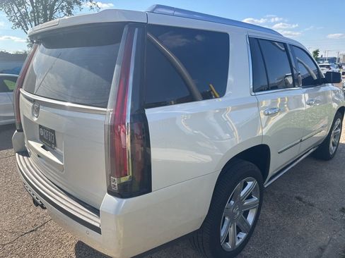 Used 2015 Cadillac Escalade Premium AWD/4WD image 5