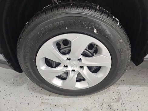 Certified 2024 Toyota RAV4 LE image 10