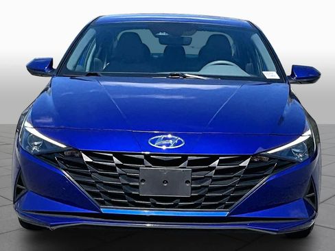 Used 2023 Hyundai Elantra SE FWD image 4