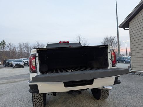 Used 2016 GMC Sierra 1500 Denali w/ Enhanced Driver Alert Package image 26