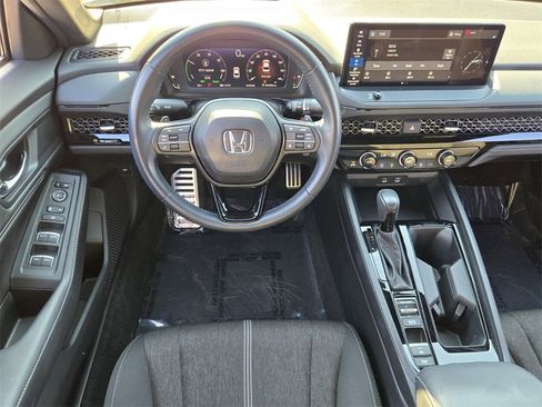 Used 2023 Honda Accord Sport image 14