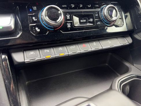 Used 2025 GMC Sierra 1500 AT4 AWD/4WD image 68