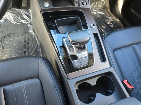 Used 2023 Audi Q5 2.0T Premium Plus w/ Premium Plus Package image 32