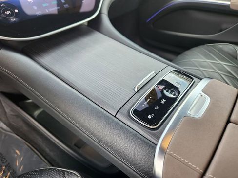 Certified 2023 Mercedes-Benz EQS 580 580 image 26