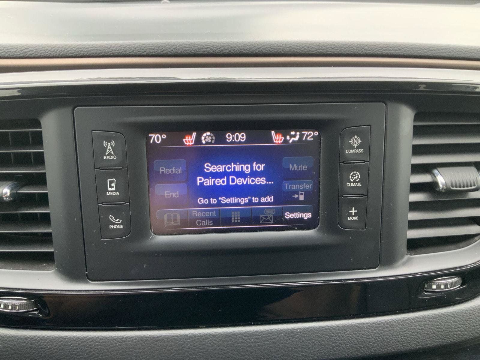 Used 2017 Chrysler Pacifica Touring-L FWD image 30