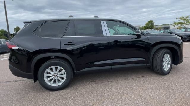 New 2026 Toyota Grand Highlander XLE FWD image 9