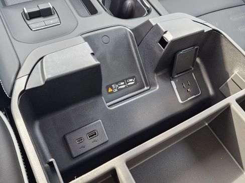 New 2026 GMC Sierra 2500 AT4X w/ LPO, Black Badging Package image 36