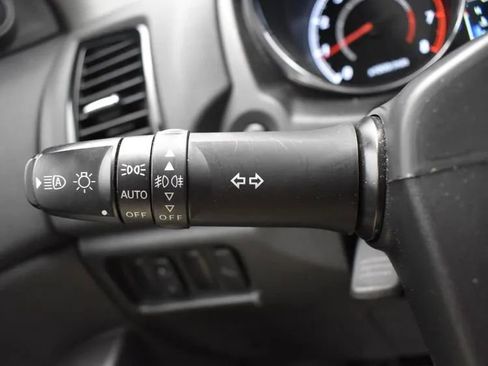 Used 2024 Mitsubishi Outlander Sport SE image 25