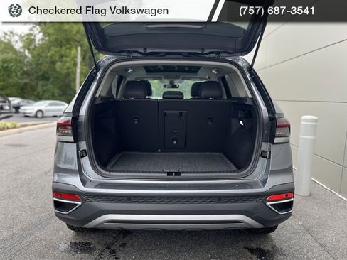 New 2025 Volkswagen Taos SEL image 19