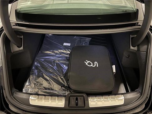 New 2026 Porsche Taycan 4S image 28