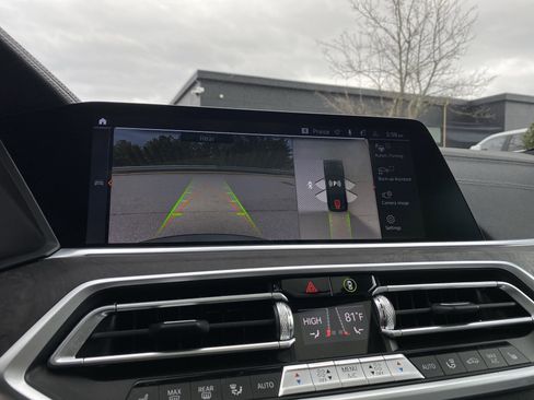 Used 2023 BMW X5 xDrive40i w/ M Sport Package image 33