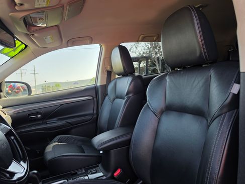Used 2020 Mitsubishi Outlander SEL AWD/4WD image 12