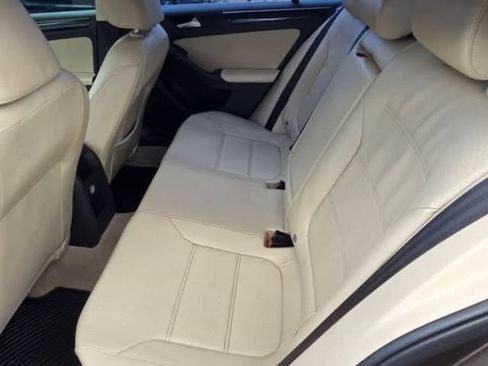 Used 2015 Volkswagen Jetta TDI SEL FWD image 9