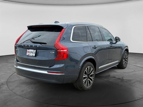 Used 2025 Volvo XC90 T8 Plus w/ Protection Package Premier AWD/4WD image 10