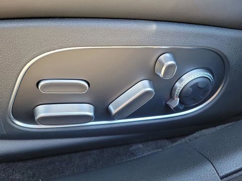 New 2026 Genesis G90 3.5T image 23