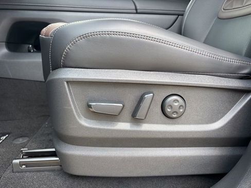 New 2025 Nissan Armada Platinum w/ Convenience Package image 10