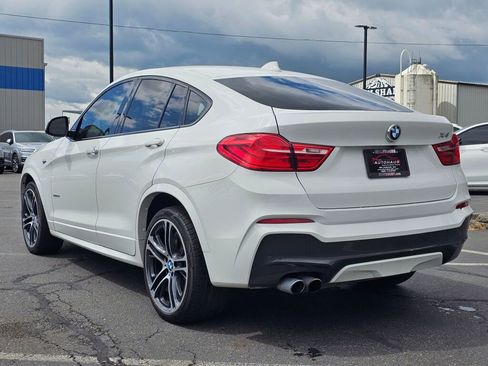Used 2017 BMW X4 xDrive28i AWD/4WD image 3