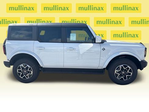 New 2025 Ford Bronco Outer Banks image 18