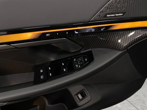 New 2026 BMW 540i xDrive image 32