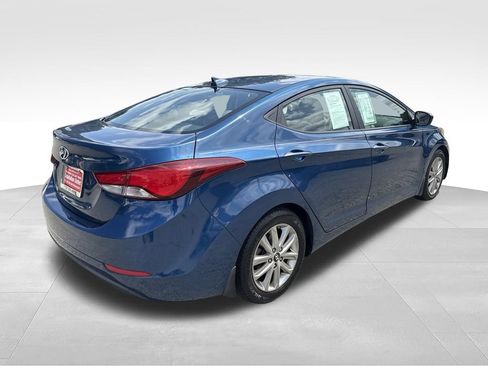 Used 2016 Hyundai Elantra SE w/ Option Group 02 FWD image 5