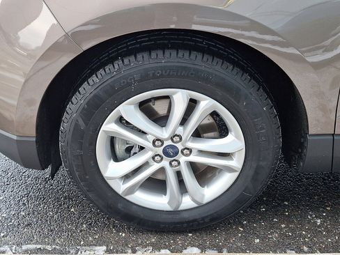 Certified 2019 Ford Edge SEL w/ Equipment Group 201A image 10