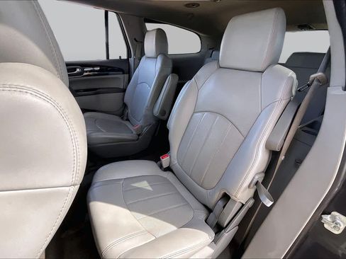 Used 2015 Buick Enclave Leather w/ Trailering Package FWD image 19