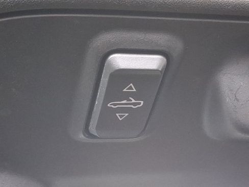 Used 2024 Chevrolet Camaro LT RWD image 21