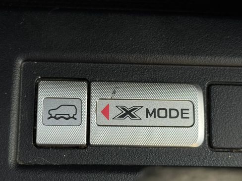 Used 2014 Subaru Forester 2.5i Limited AWD/4WD image 30