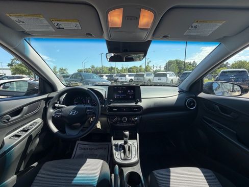Used 2022 Hyundai Kona SE AWD/4WD image 7