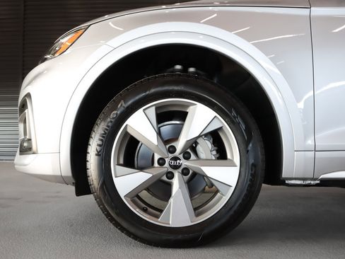 Used 2023 Audi Q5 2.0T Premium Plus w/ Premium Plus Package image 5