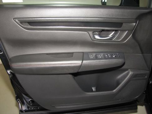Certified 2025 Honda CR-V Sport image 10
