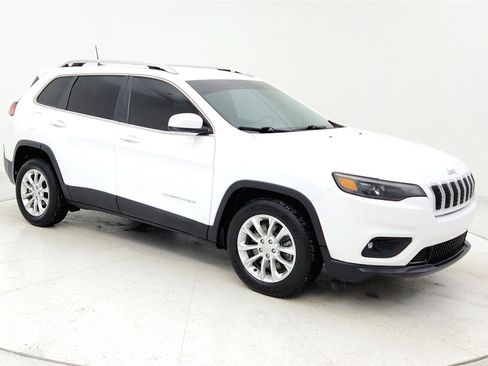 Used 2019 Jeep Cherokee Latitude w/ Popular Appearance Group image 7