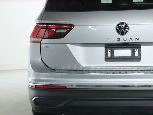 Certified 2022 Volkswagen Tiguan SE AWD/4WD image 46