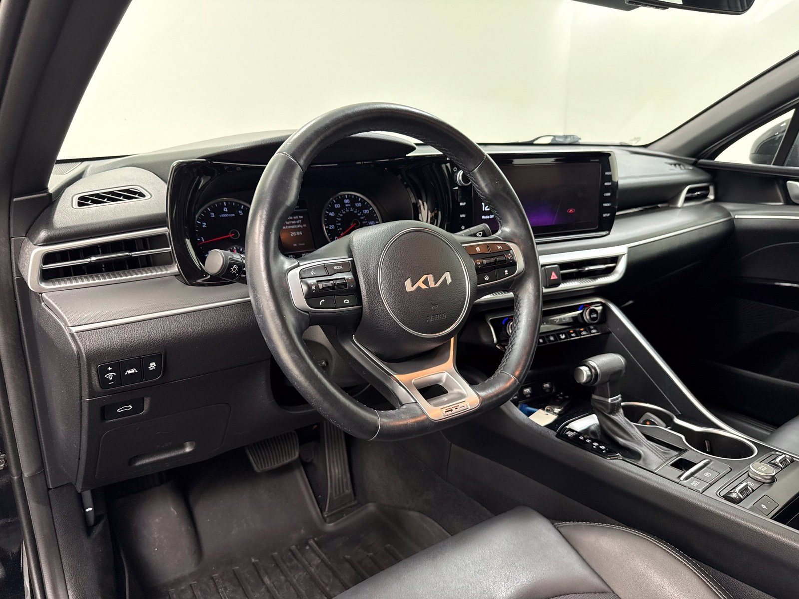 Used 2023 Kia K5 GT-Line w/ GT-Line Premium Package AWD/4WD image 13