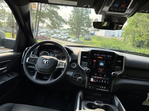 Certified 2025 RAM 1500 Big Horn AWD/4WD image 10
