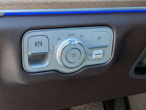 Used 2020 Mercedes-Benz GLS 450 4MATIC image 17