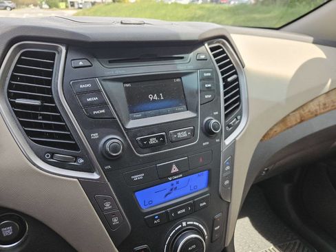Used 2013 Hyundai Santa Fe Sport 2.0T FWD image 19