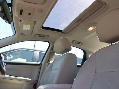 Used 2010 Chevrolet Impala LT w/ Luxury Edition Package FWD image 18