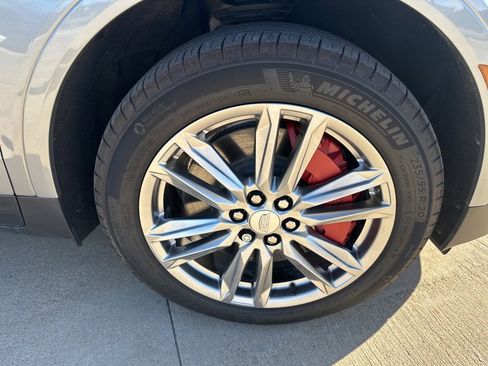 Certified 2025 Cadillac XT5 Sportv image 13